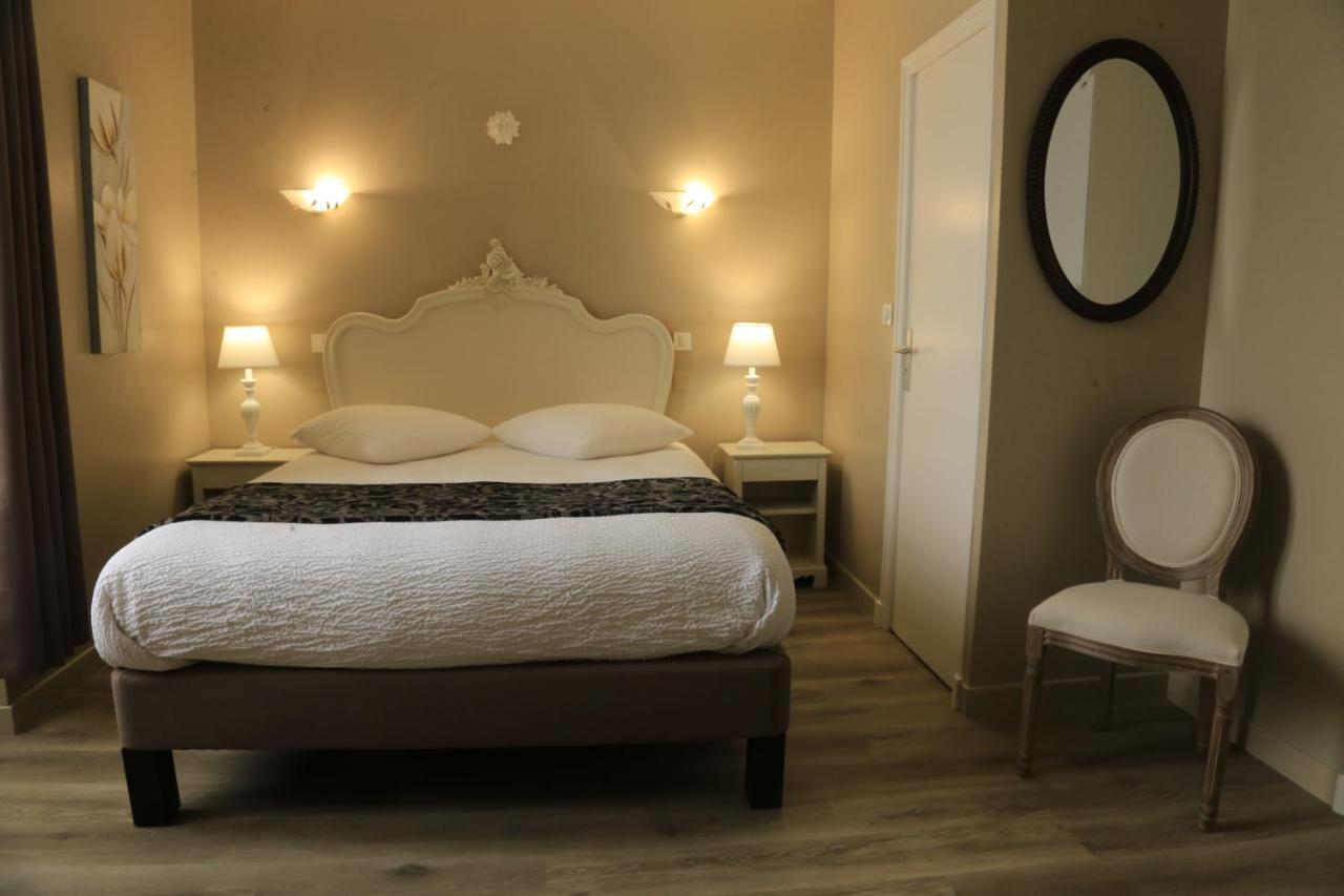 Hostellerie La Bruyere Chalvignac Eksteriør billede