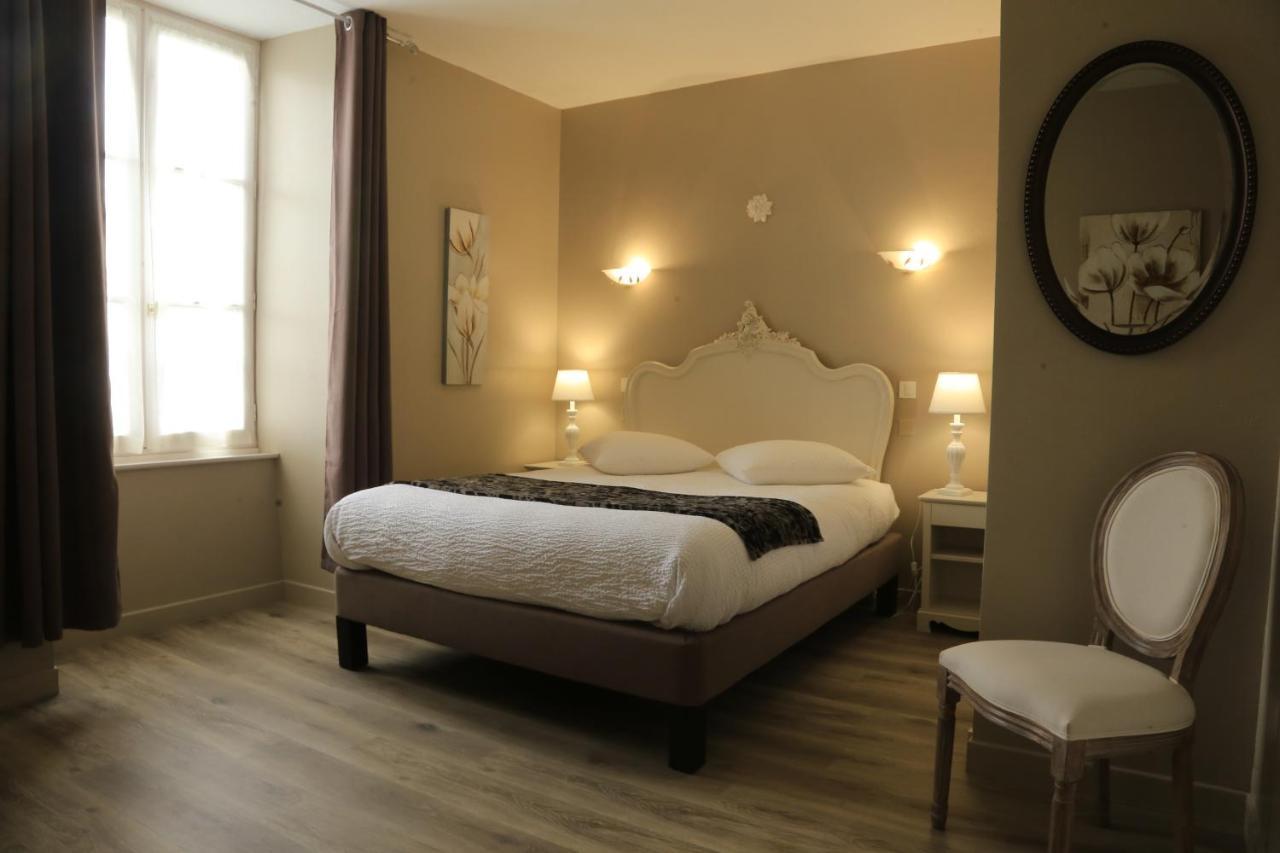 Hostellerie La Bruyere Chalvignac Eksteriør billede