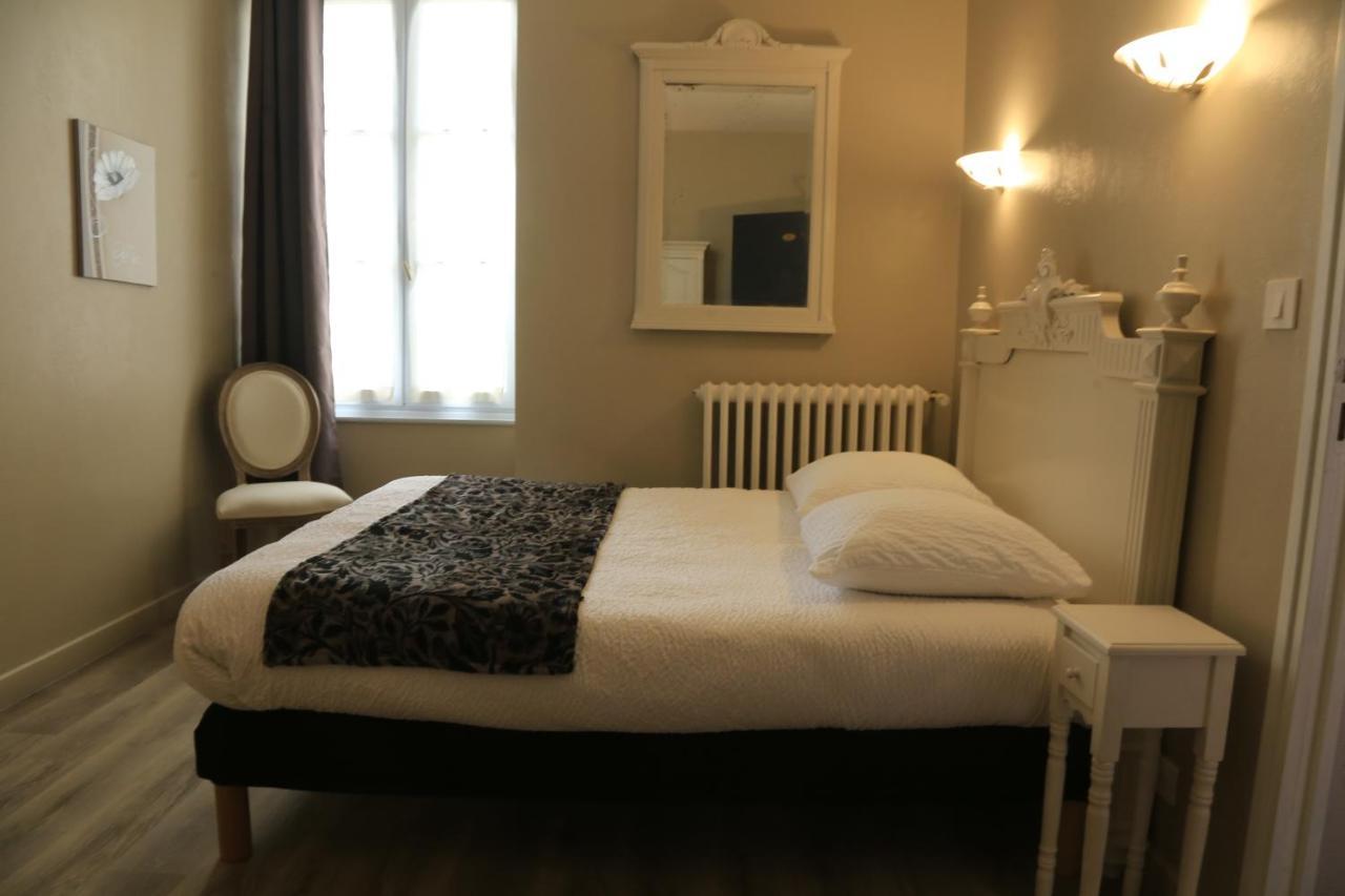 Hostellerie La Bruyere Chalvignac Eksteriør billede